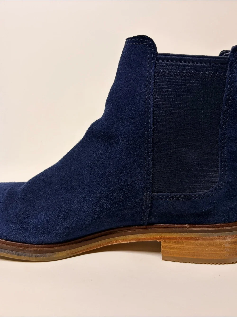 Clarks Clarkdale Arlo Chelsea Boots Women 8.5 M Navy Suede Leather 26145115